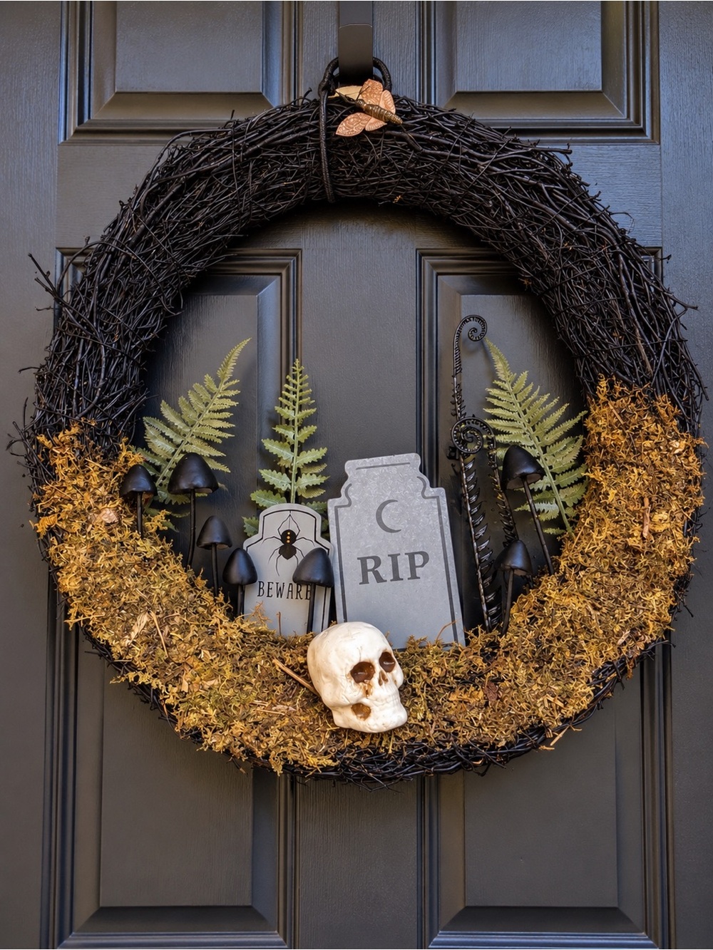 Halloween Gothic Graveyard Wreath RIP Skull Tombstones Mushrooms Moss Décor